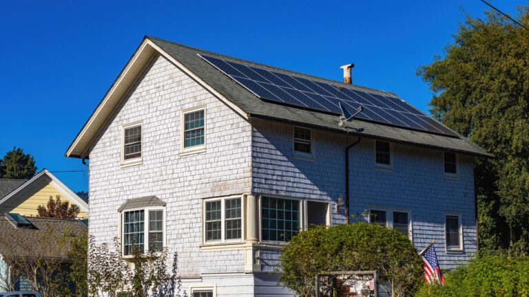Comparatif Sunology Play vs Beem Energy : lequel choisir en 2026 ?