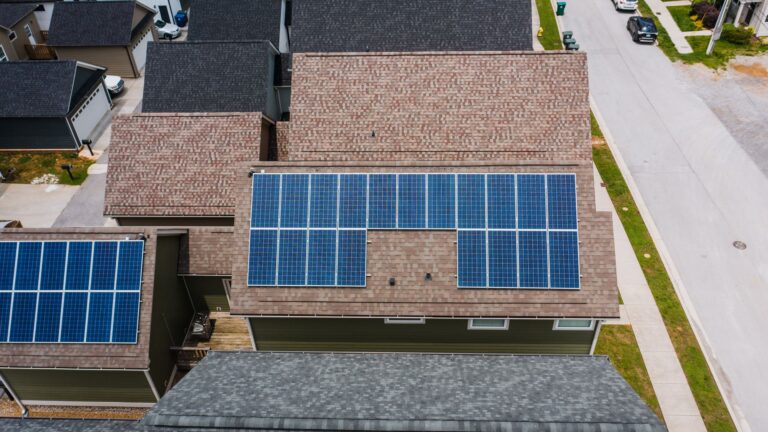 Kit solaire 3 000 W : quel prix et quelle production attendre en 2026 ?